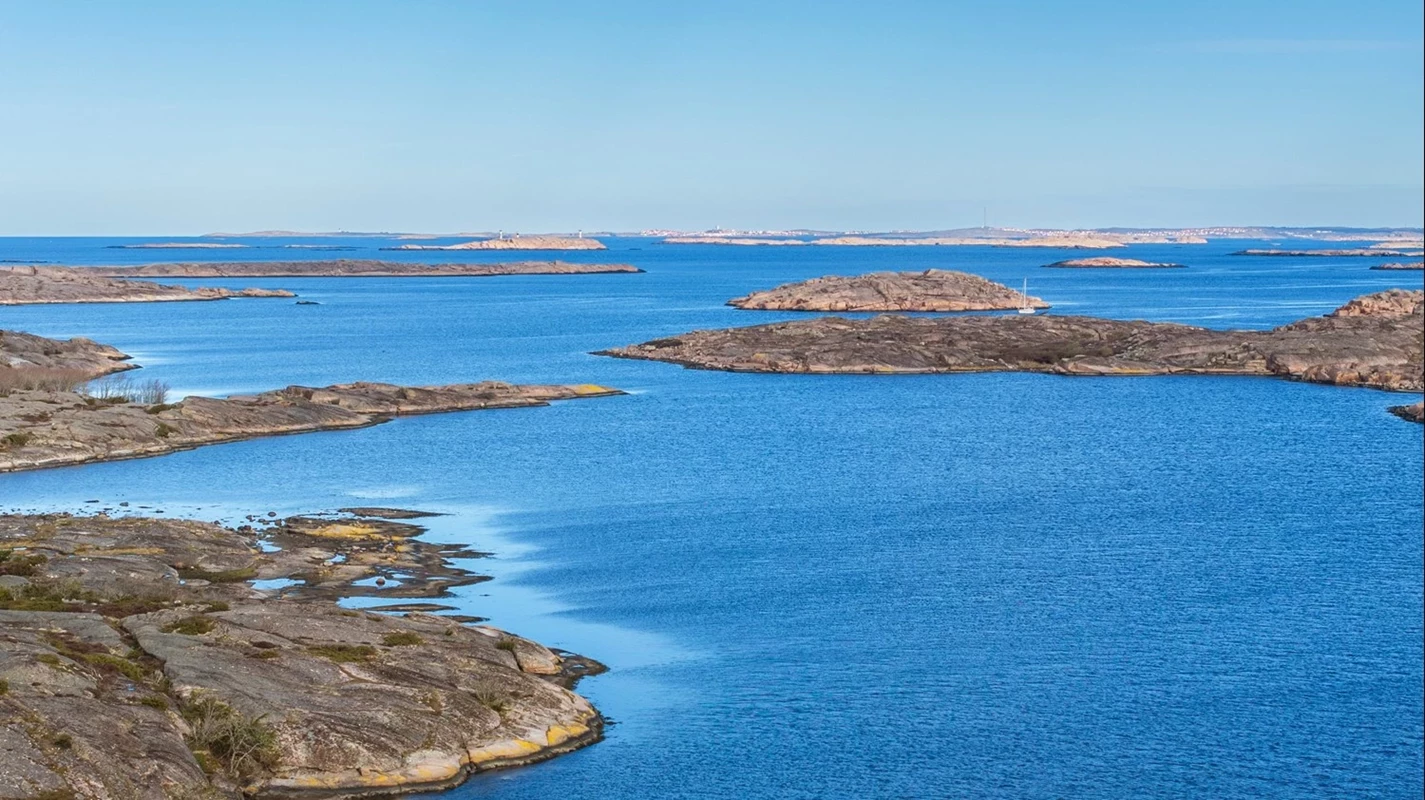 Gåsöskärgården består av två större öar, Gåsö och Storön