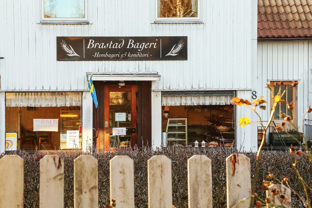 Godaste brödet och fikat inhandlas på mycket populära Brastad Bageri!